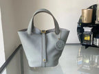 New Leather Luxury Handbag, High-end Soft Leather Bucket Bag, Cowhide Portable Gift Bag, Commuting Versatile Women's Bag