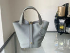 New Leather Luxury Handbag, High-end Soft Leather Bucket Bag, Cowhide Portable Gift Bag, Commuting Versatile Women's Bag