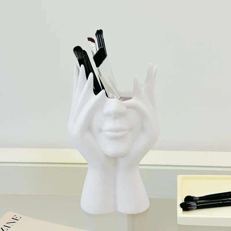 1PC Vinyl Figure Makeup Brush Holder