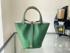 New Leather Luxury Handbag, High-end Soft Leather Bucket Bag, Cowhide Portable Gift Bag, Commuting Versatile Women's Bag